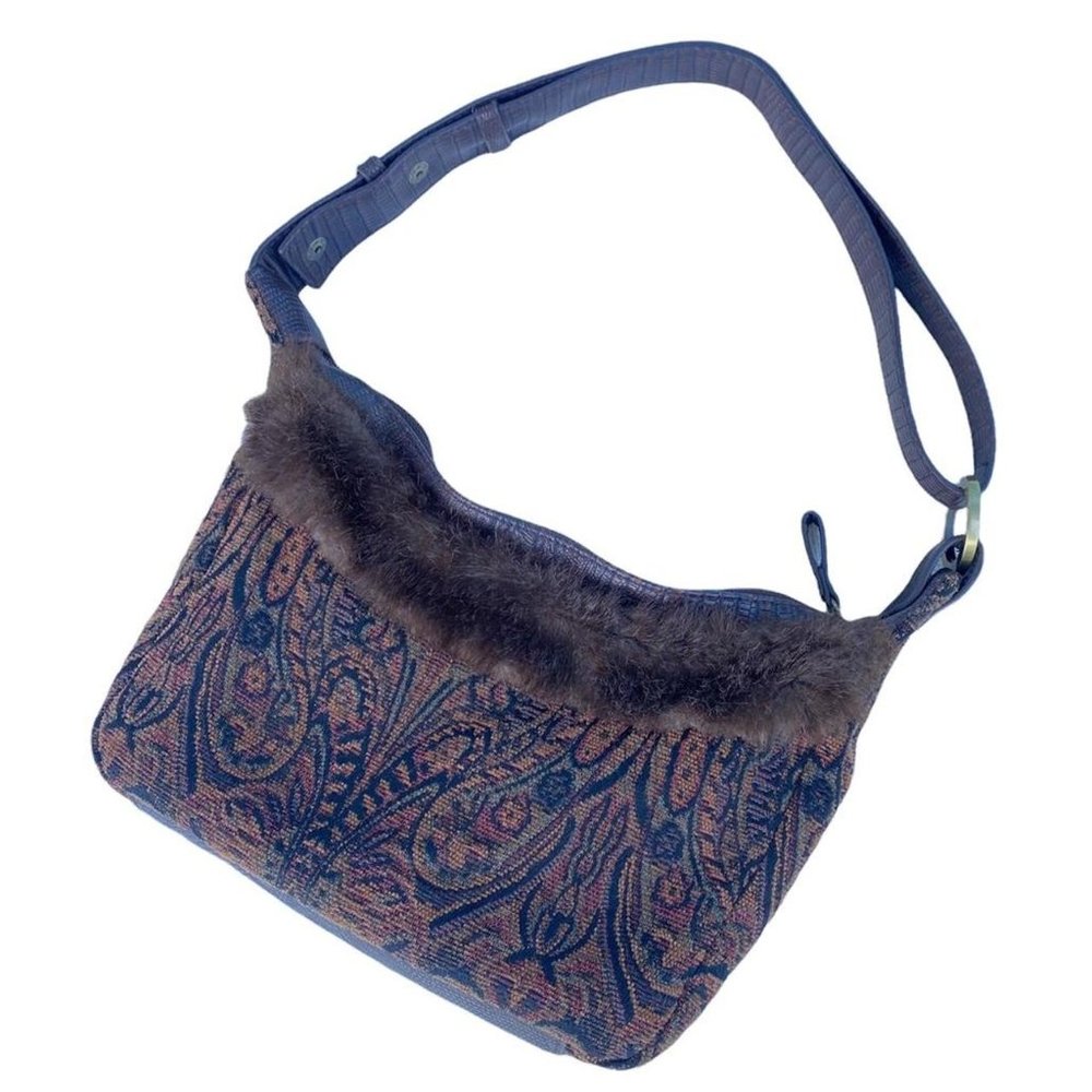 Vintage 90s does 70s mini baguette style purse